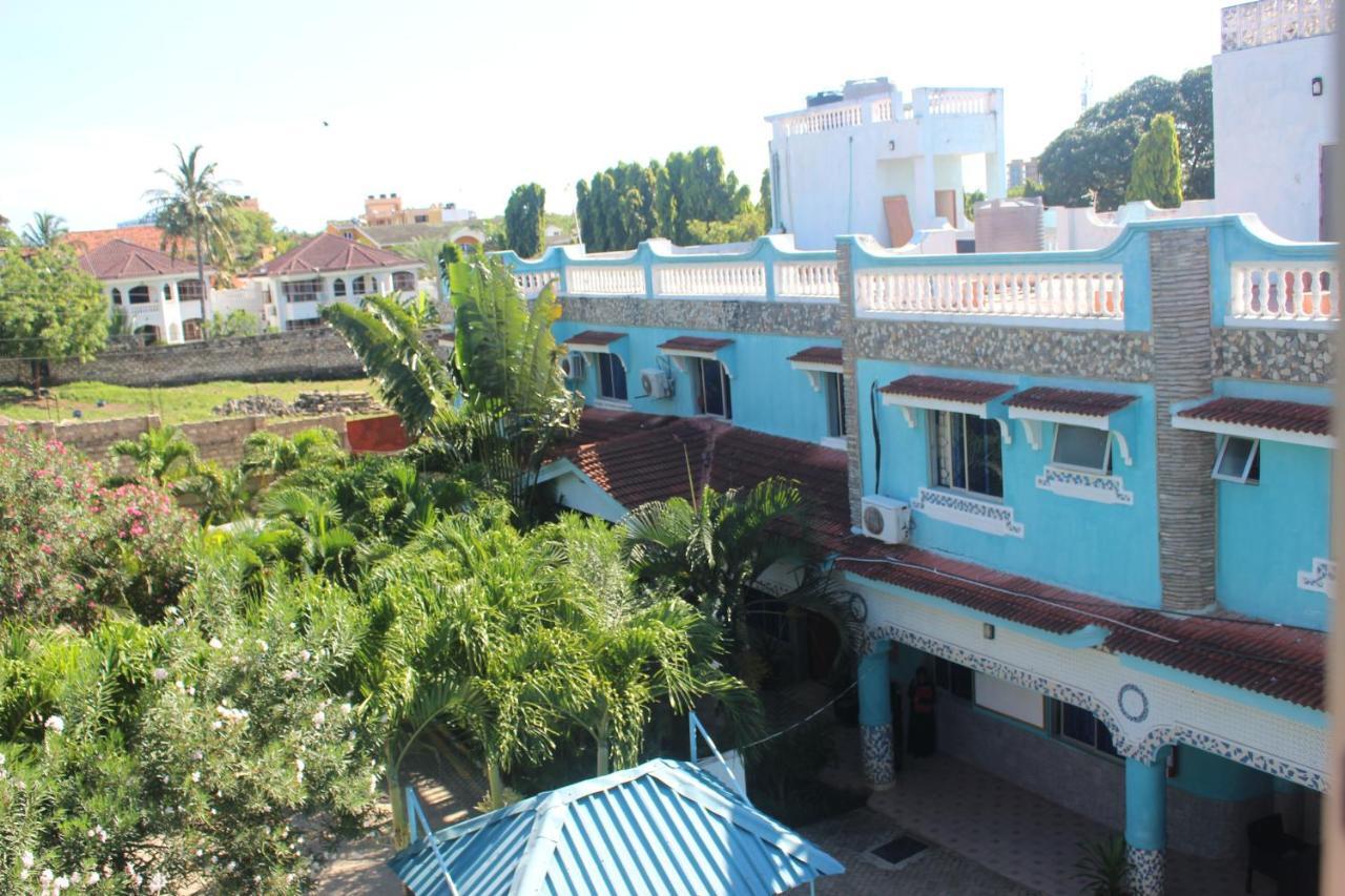 Chamiachi Hotel & Apartments Bamburi Exterior foto